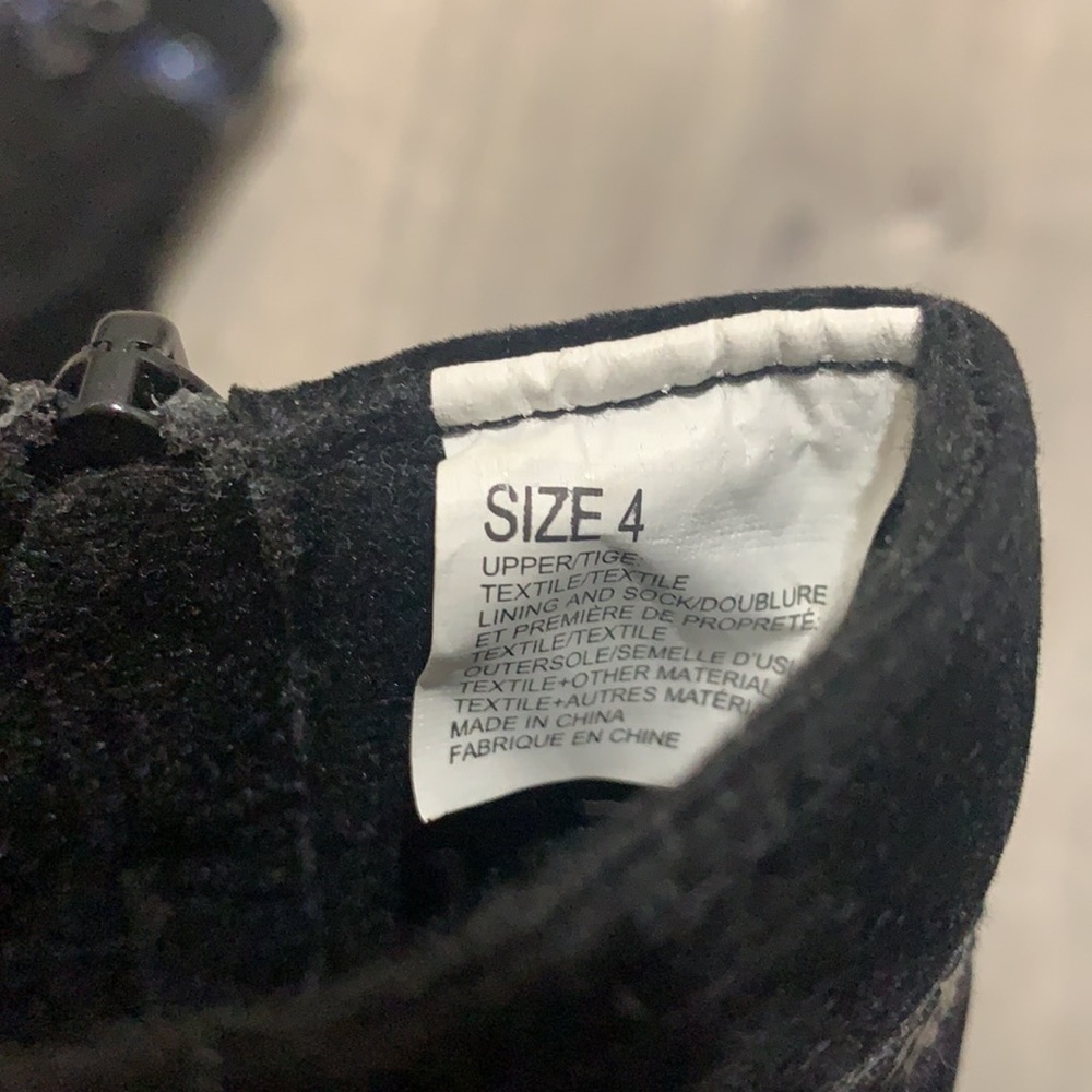 Gymboree Toddler Boots - Picture 5 of 7
